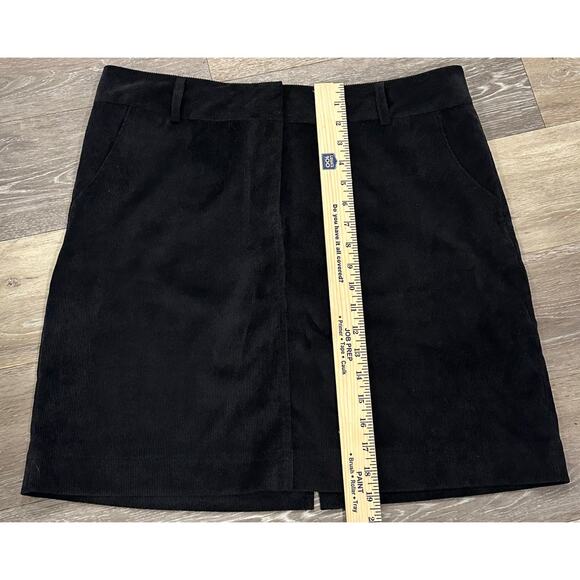 Architect Petite Black Corduroy Skirt Size 12 P Pockets - Picture 2 of 4